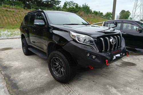 Second hand 2016 Toyota Land Cruiser Prado 2.7 GX 